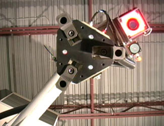 由 Vision 引导的机器人使油料工具组装自动化